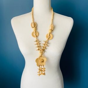 💖3/$30 Vintage 19” Long Carved Wood Floral Figural Necklace Beaded